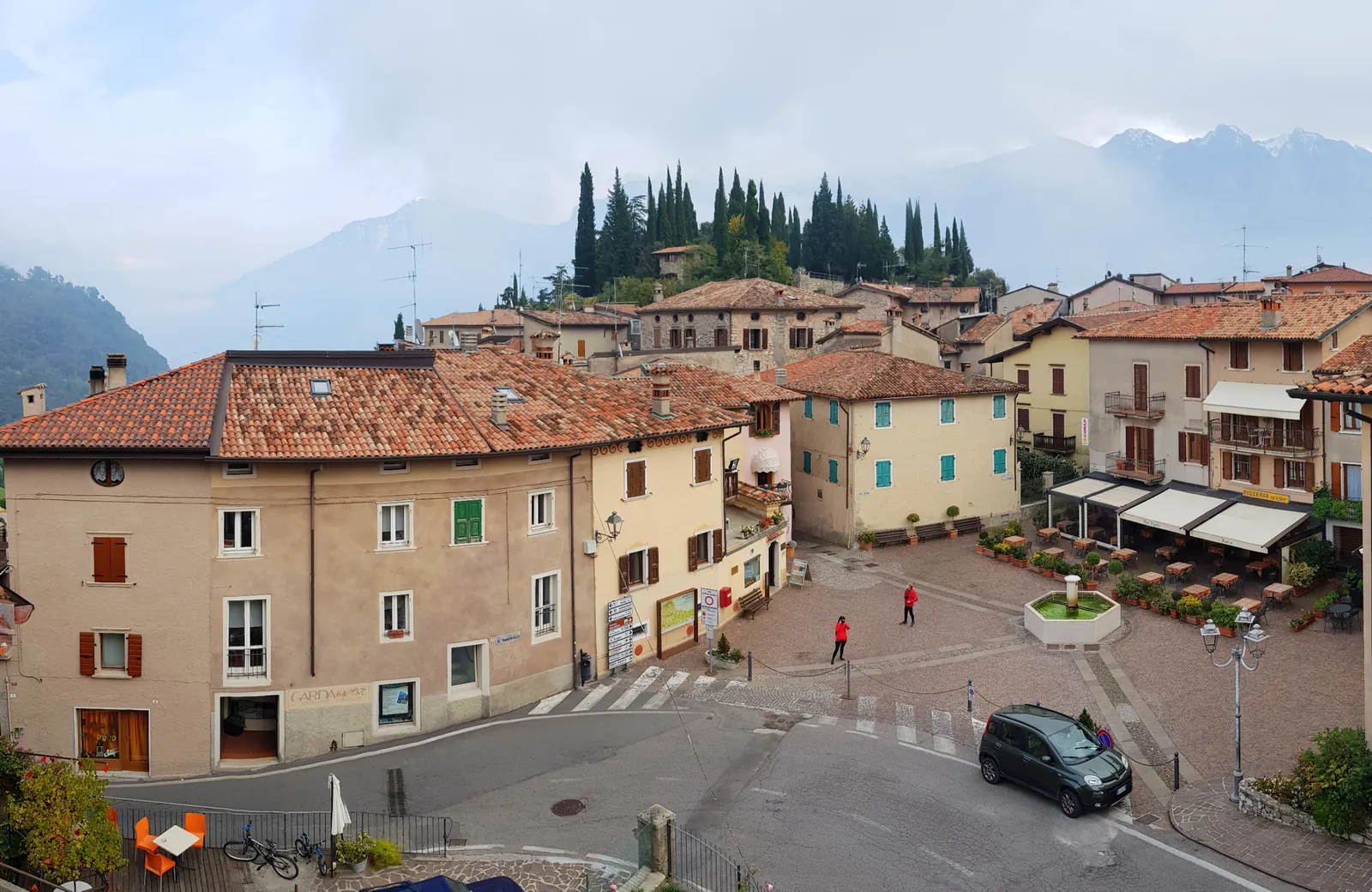 Vista sul borgo di Pieve di Tremosine